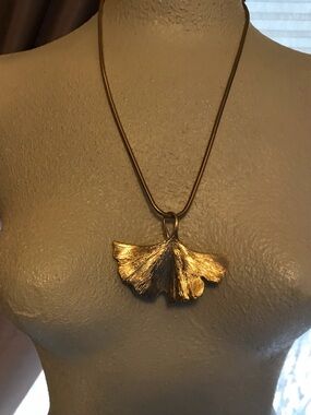 VTG Large Statement Leaf Pendant CCI Necklace